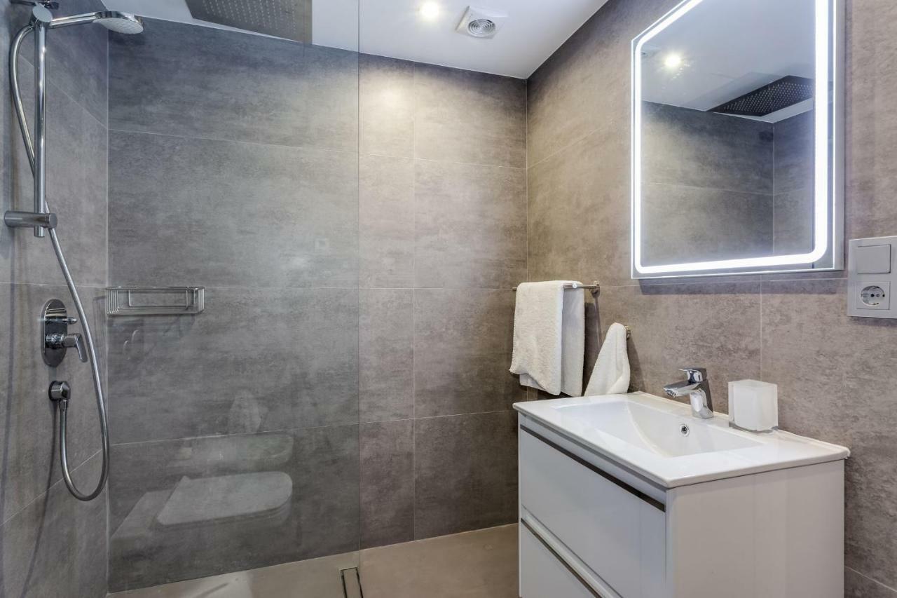 By Riva - Luxurious, Exclusive 2 Bedroom Apt Inside Puerto Banus มาร์เบยา ภายนอก รูปภาพ