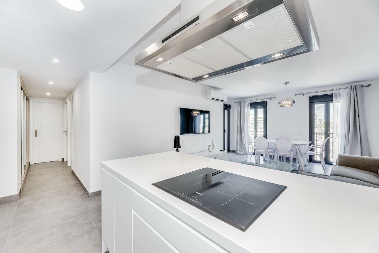 By Riva - Luxurious, Exclusive 2 Bedroom Apt Inside Puerto Banus มาร์เบยา ภายนอก รูปภาพ